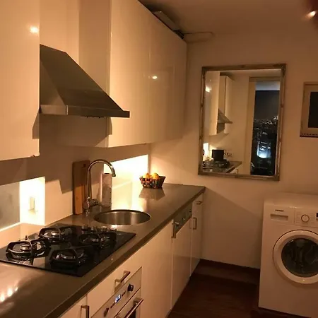 Comfortable Apartment+terrace In Central